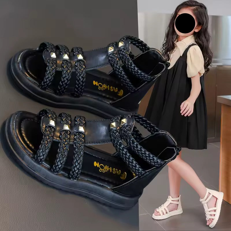 chaussure pour petite fille Tressées Confort et Élégance-Dakar-Sénégal