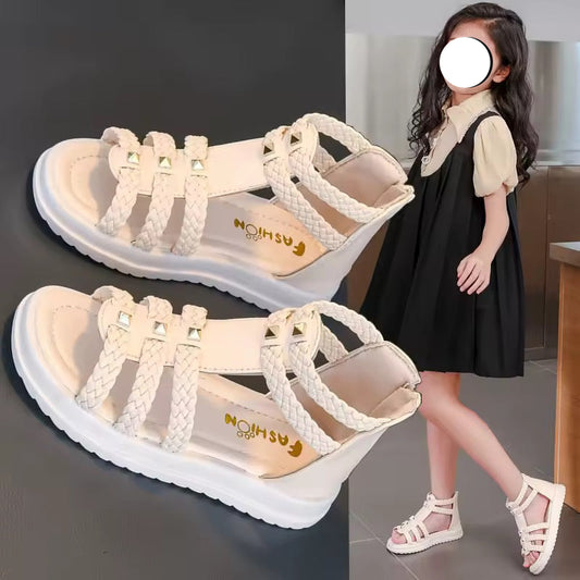 chaussure pour petite fille Tressées Confort et Élégance-Dakar-Sénégal